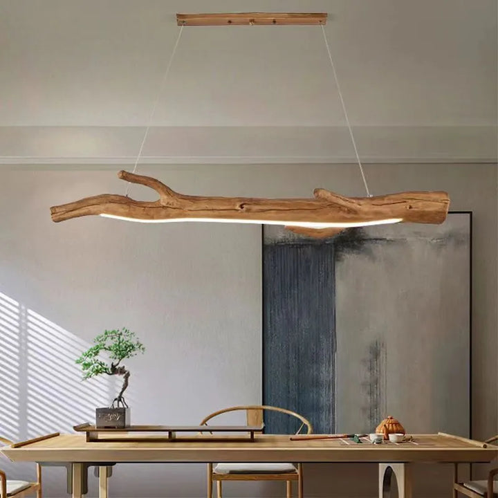 Suspension bois branche design bohème, éclairage chaleureux avec LED intégrées pour un style bohème ou éco-chic. Parfait pour salon, cuisine, salle à manger. Dimensions : 90x9 cm.