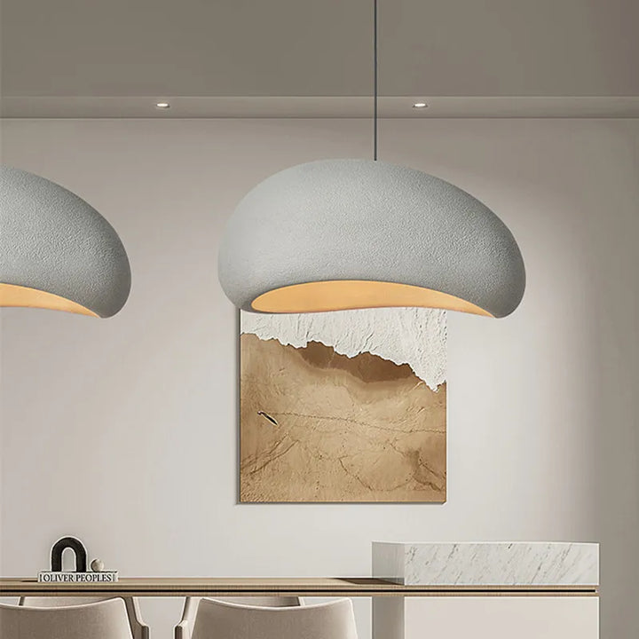 Suspension terre cuite cloche scandinave minimaliste, éclairage minimaliste pour créer une atmosphère authentique et épurée. Disponible en différentes tailles. Ampoule LED incluse. Convient aux cuisines, salons et couloirs.