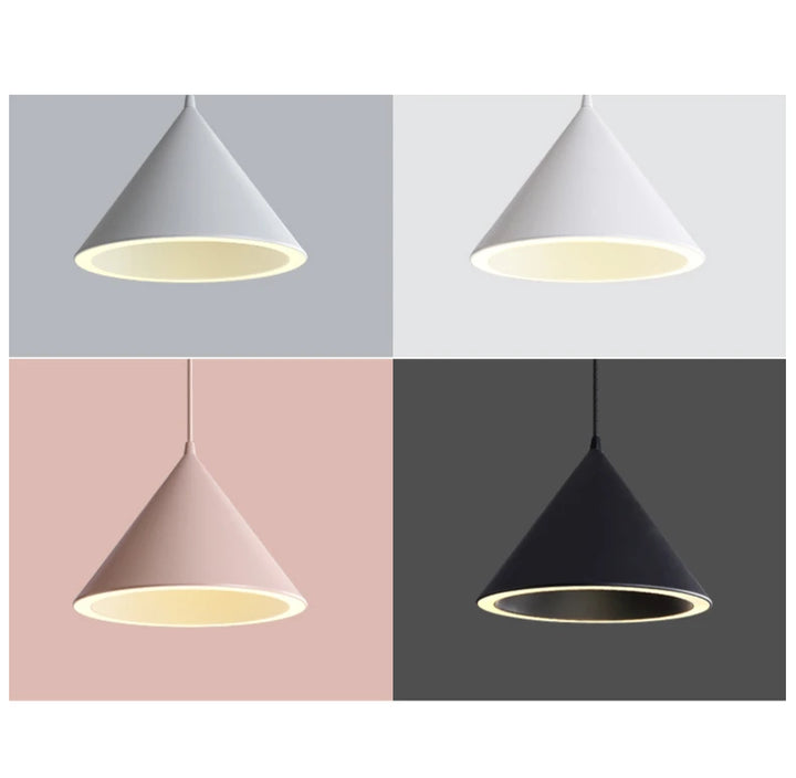 Suspension métal cône design scandinave avec bandeau LED intégré, éclairage doux et chaleureux. Parfait pour salon, cuisine, couloir. Ampoule incluse.